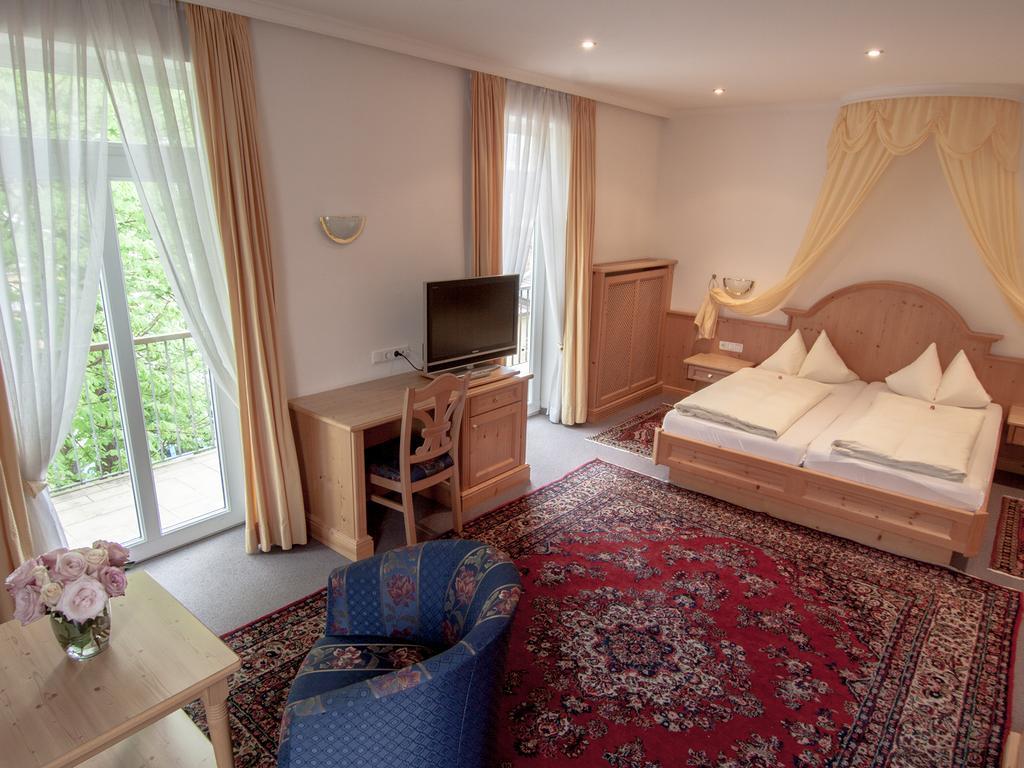 Hotel Hartmann Fuerstenfeldbruck Quarto foto